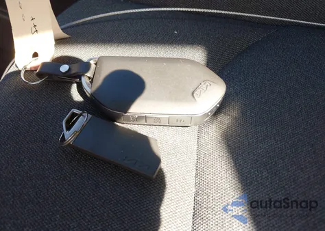 2025 Kia K4 Lxs z USA, uszkodzony, nr VIN 3KPFT4DE1SE017480